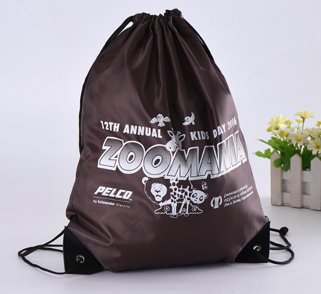 Reklaminis sutraukiamas krepšys pagal užsakymą kokybiškas sutraukiamas maišelis su tinkleliu